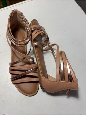 SO Women's 8 Strappy Sandals in Blush and Metallic Rose